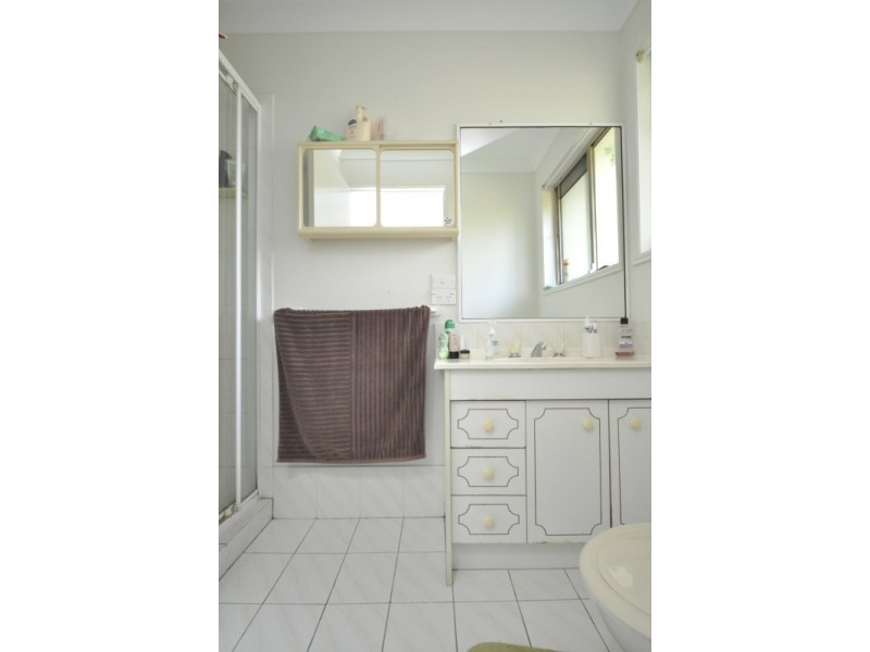 7 Goulburn Close, Arundel QLD 4214