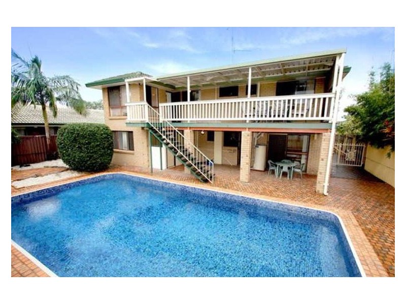 11 Matthew Flinders Drive, Hollywell QLD 4216