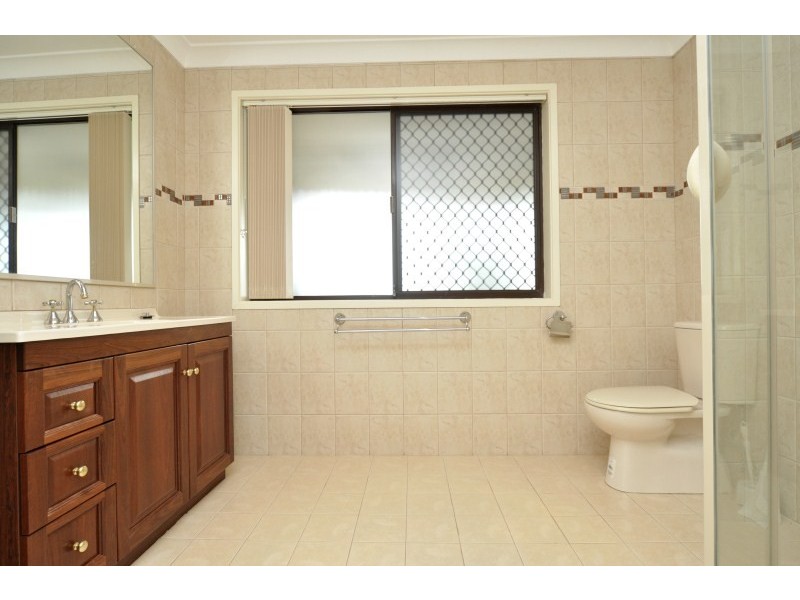 11 Matthew Flinders Drive, Hollywell QLD 4216