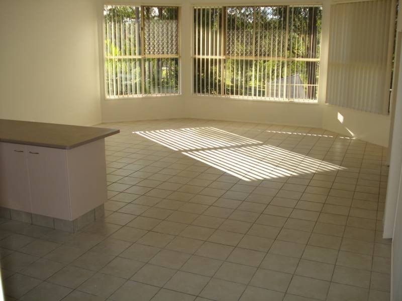 14 Ben Hogan Crescent, Parkwood QLD 4214