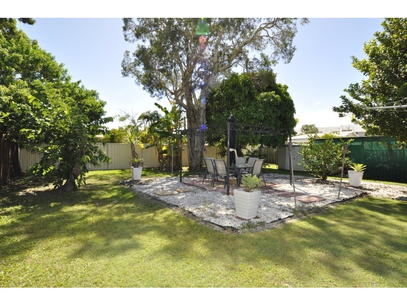 41 Poinsettia Avenue, Hollywell QLD 4216