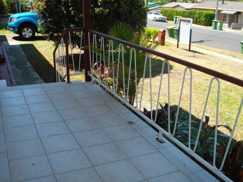 9 Horder Avenue, Labrador QLD 4215