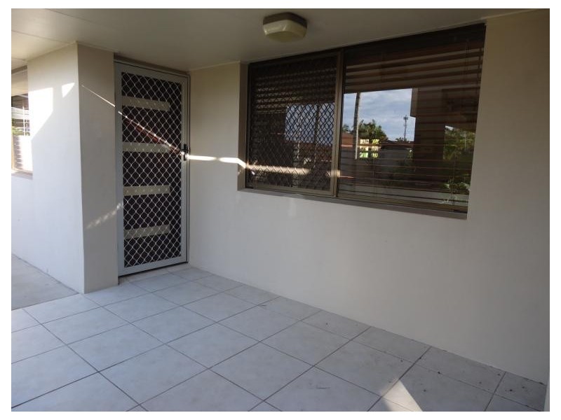 10 Sundown Avenue, Paradise Point QLD 4216