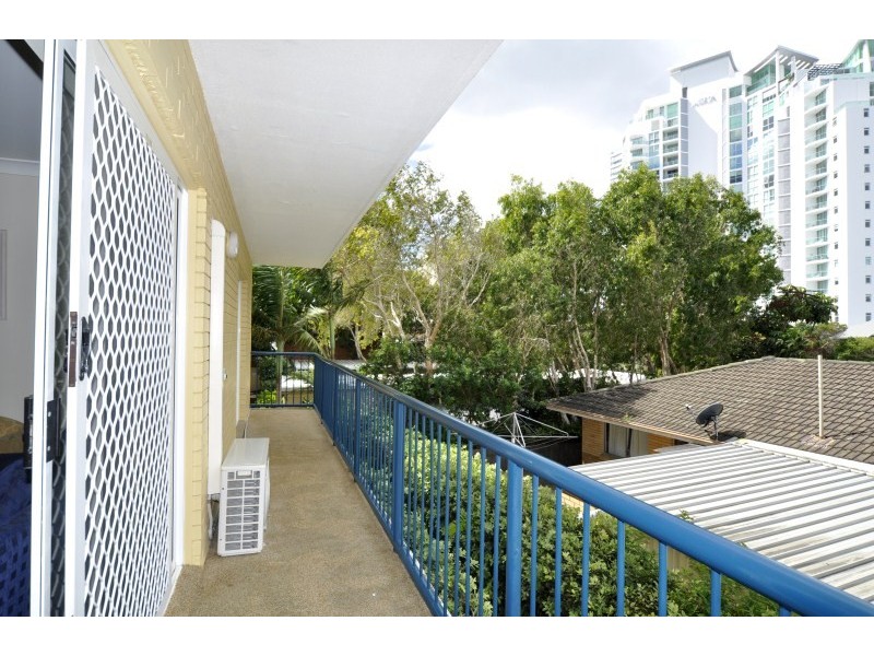 21/125 Frank Street, Labrador QLD 4215