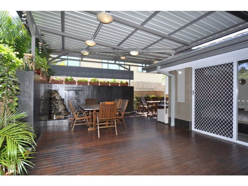 11 Yulia Street, Coombabah QLD 4216