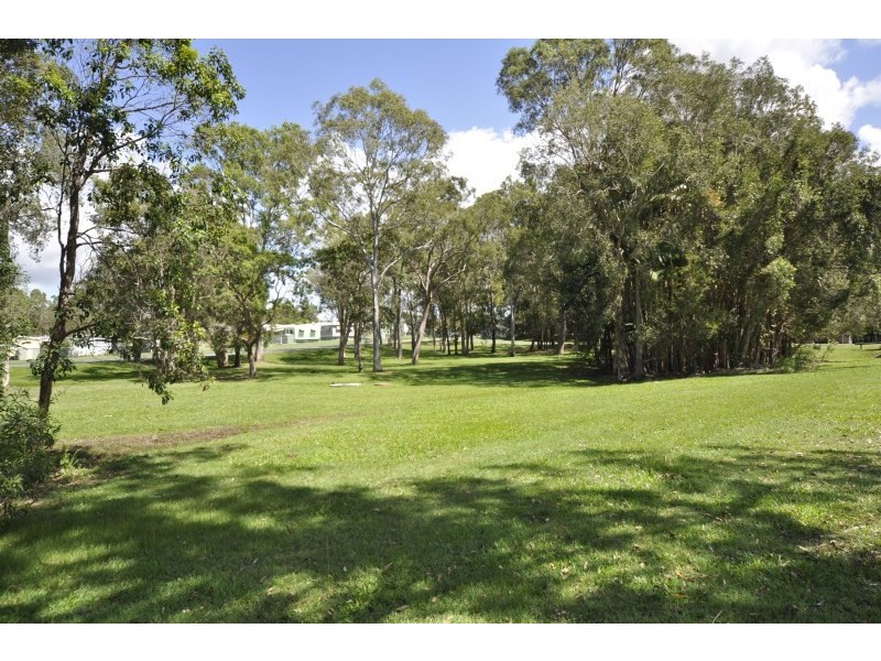 11 Yulia Street, Coombabah QLD 4216