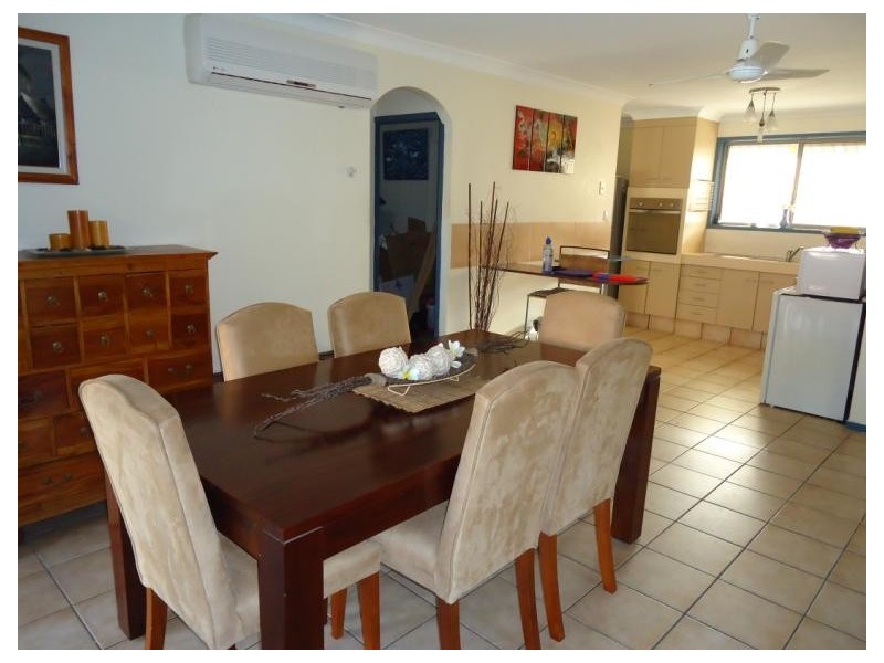 2/9 Jessica Court, Arundel QLD 4214