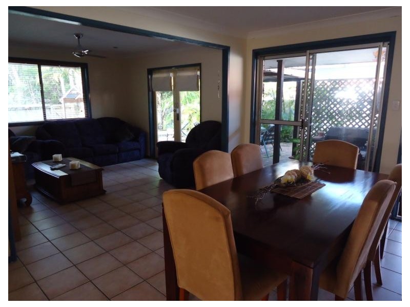 2/9 Jessica Court, Arundel QLD 4214