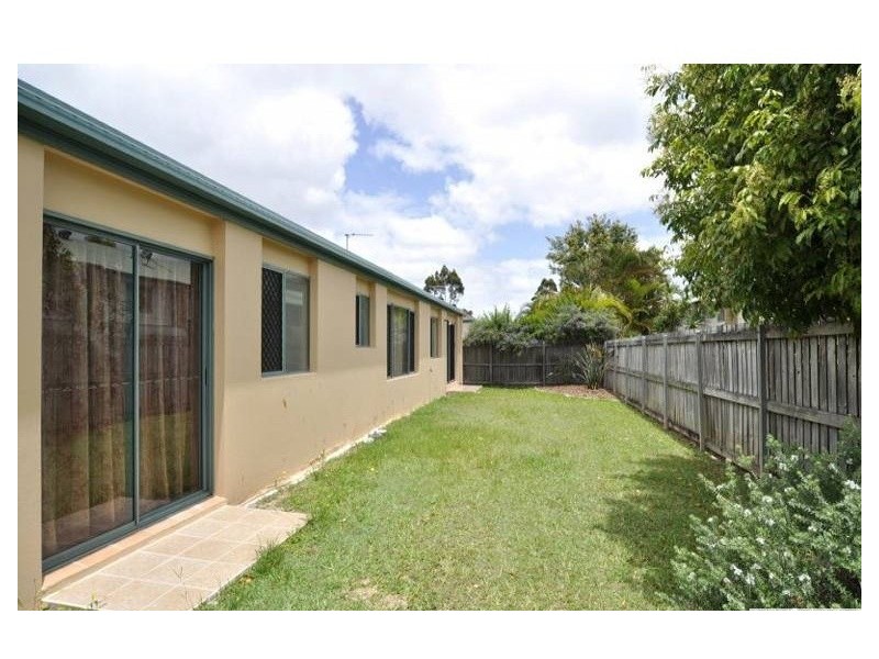 4/222 Central Street, Labrador QLD 4215