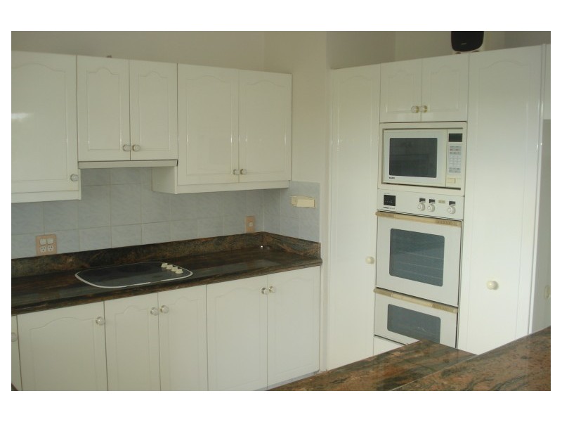 6/12 Canal Avenue, Runaway Bay QLD 4216