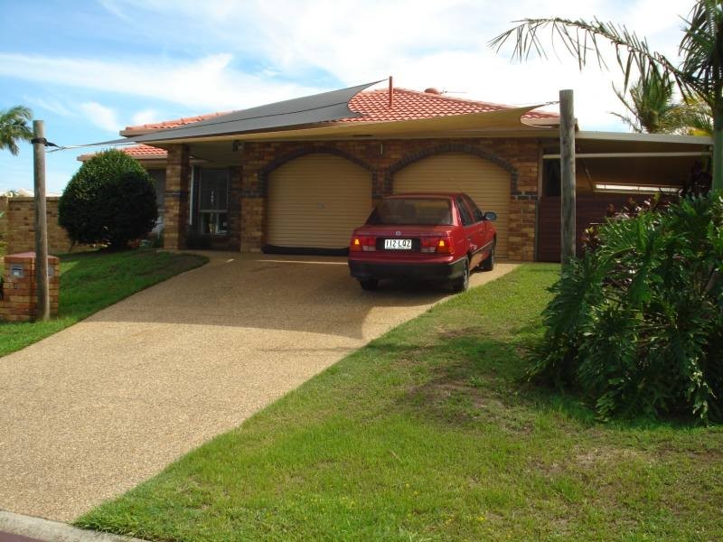 2 Putter Place, Arundel QLD 4214
