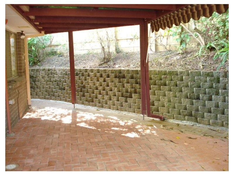 1/8 Galaxy Court, Labrador QLD 4215