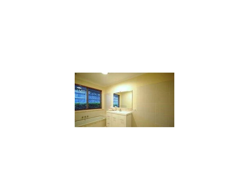 3 Collingwood Court, Arundel QLD 4214