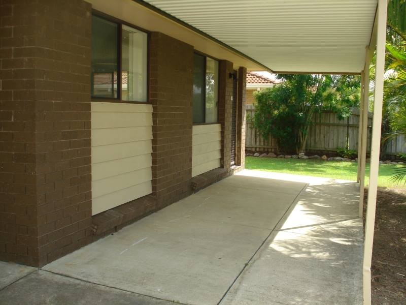 28 Burrinjuck Drive, Coombabah QLD 4216