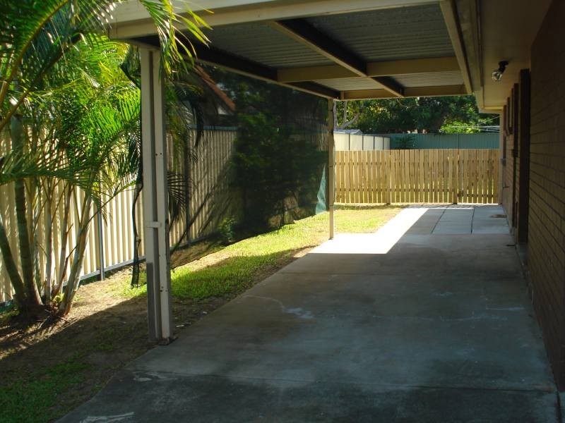 28 Burrinjuck Drive, Coombabah QLD 4216