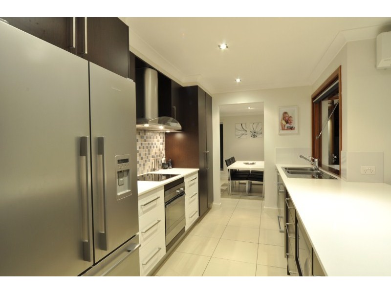 16 Cattleya Court, Hollywell QLD 4216