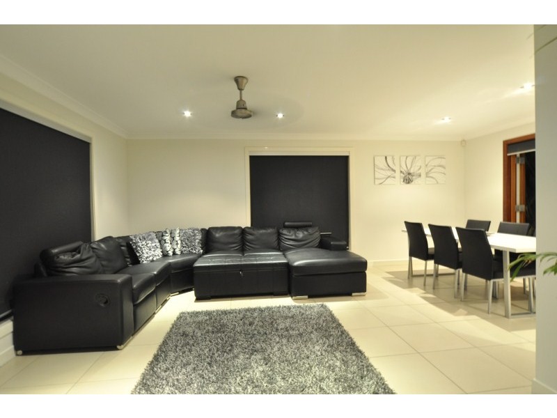 16 Cattleya Court, Hollywell QLD 4216