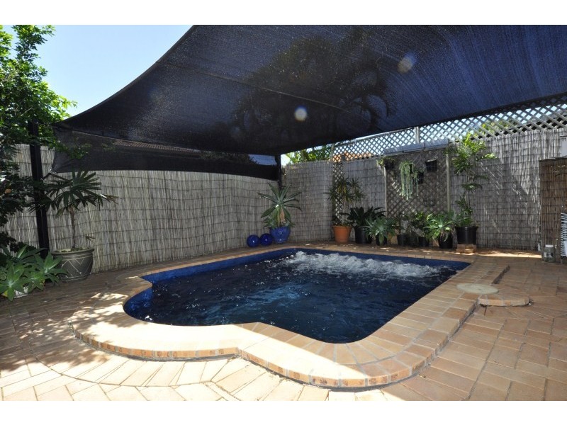 1/19 Mallard Avenue, Paradise Point QLD 4216