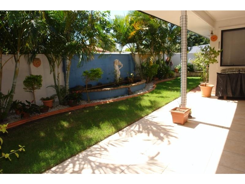 17 Sunbird Avenue, Paradise Point QLD 4216