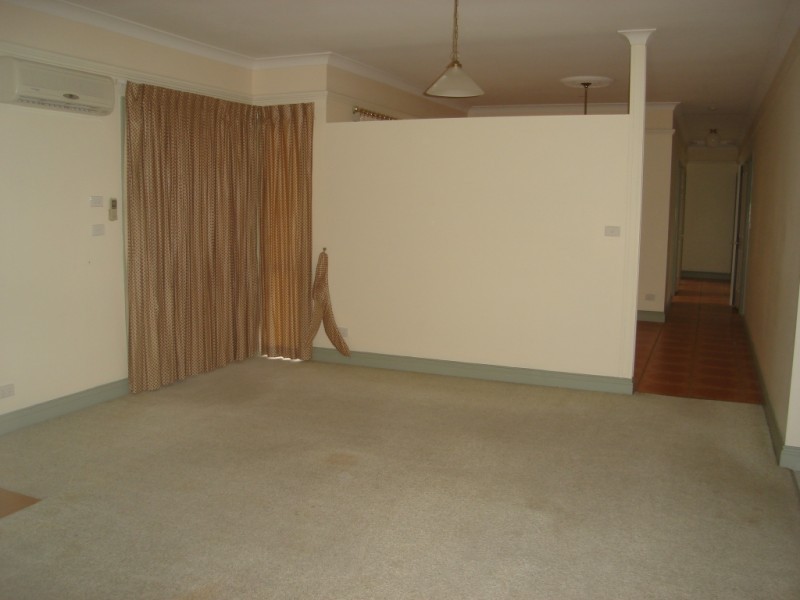 514 Oxley Drive, Runaway Bay QLD 4216