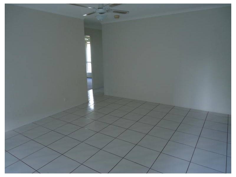 2/24 Broadway Drive, Oxenford QLD 4210