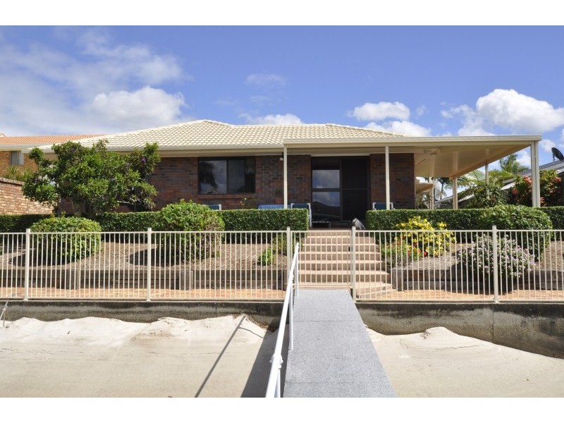 5 Seaspray Street, Paradise Point QLD 4216