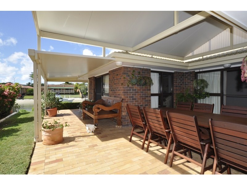 5 Seaspray Street, Paradise Point QLD 4216