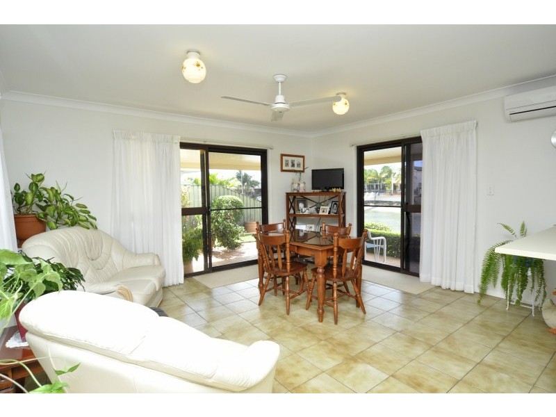 5 Seaspray Street, Paradise Point QLD 4216