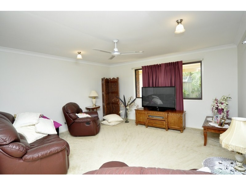 5 Seaspray Street, Paradise Point QLD 4216