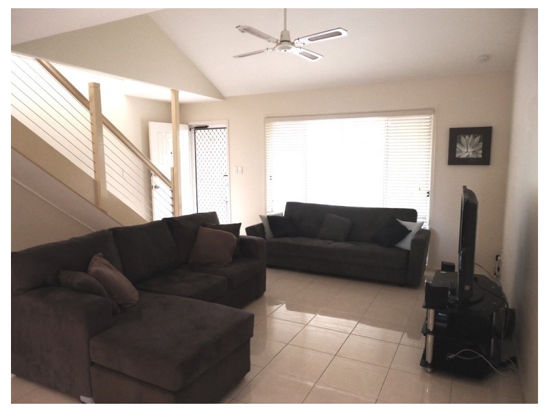 3/17 Kenny Drive, Labrador QLD 4215