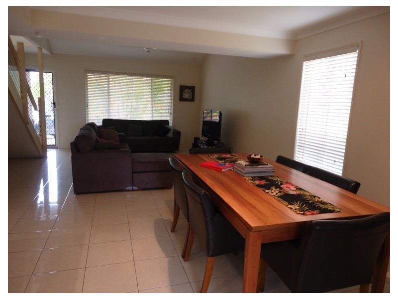 3/17 Kenny Drive, Labrador QLD 4215