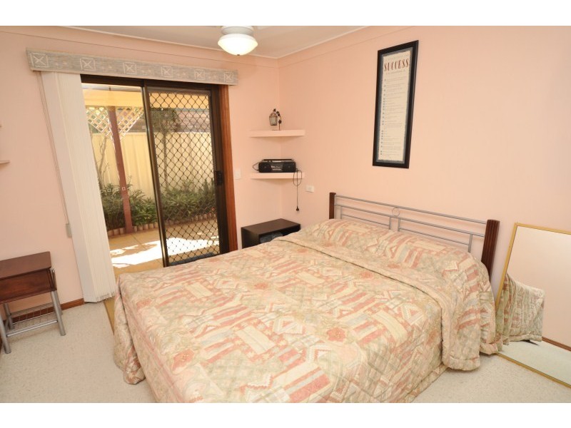 2/8 Maiala Close, Paradise Point QLD 4216