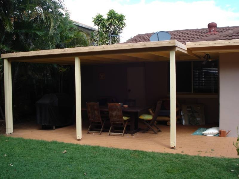 15 Shoveller Avenue, Paradise Point QLD 4216