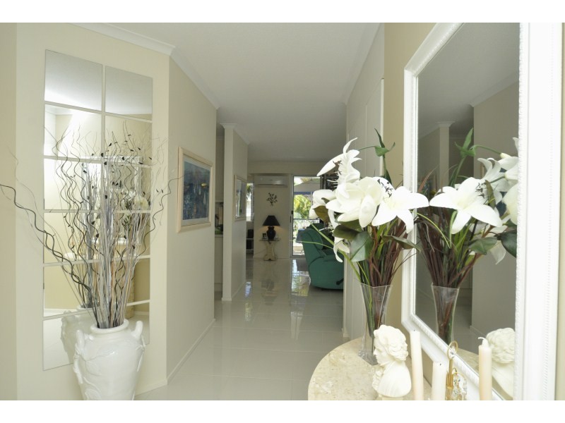 105/1 Lee Road, Runaway Bay QLD 4216