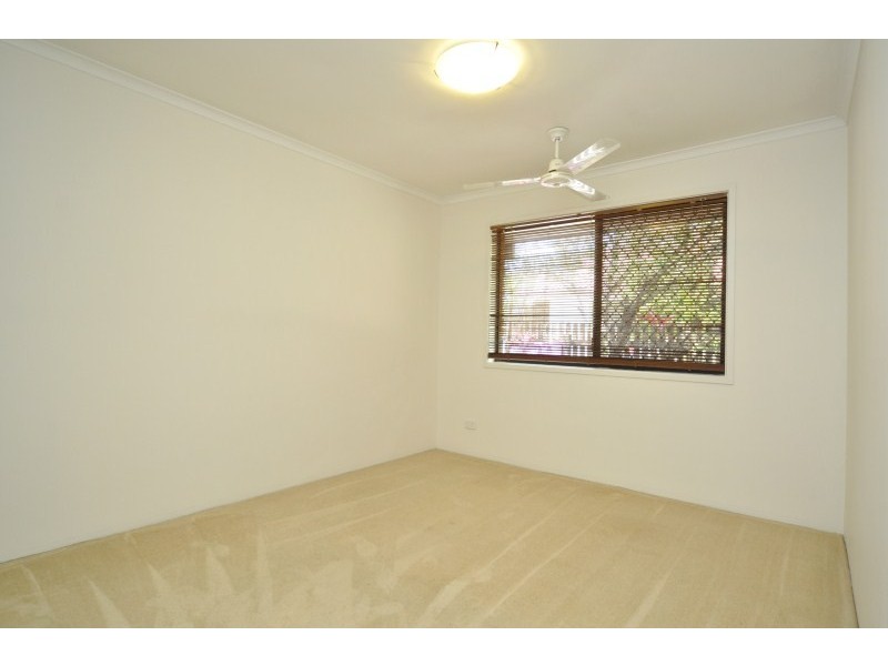 1/51 Government Road, Labrador QLD 4215