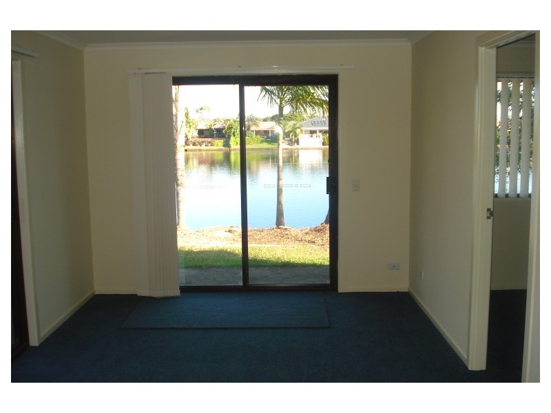 1/8 Possum Court, Coombabah QLD 4216