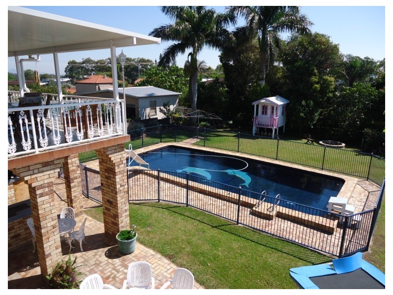 67 Whiting Street, Labrador QLD 4215