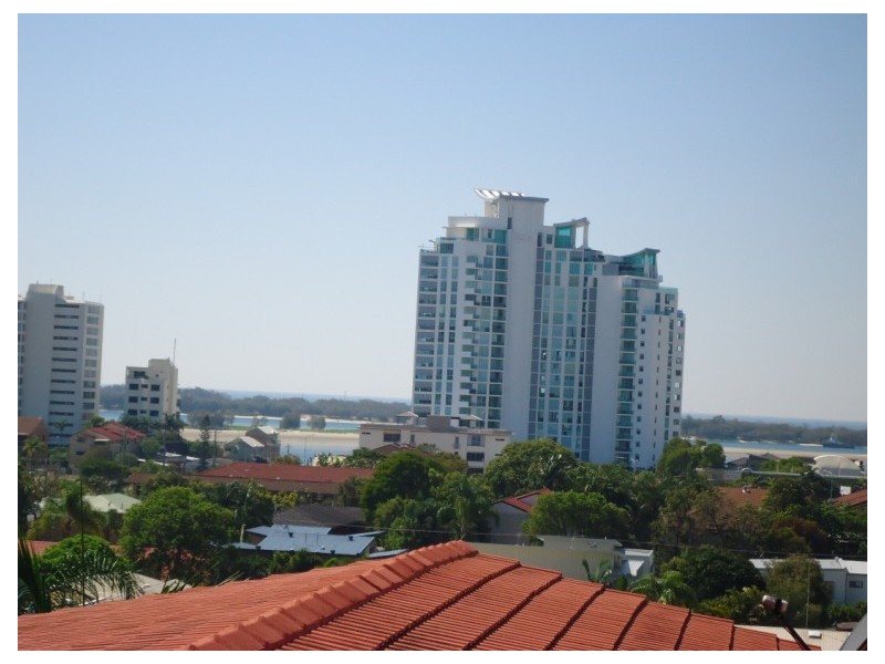 67 Whiting Street, Labrador QLD 4215