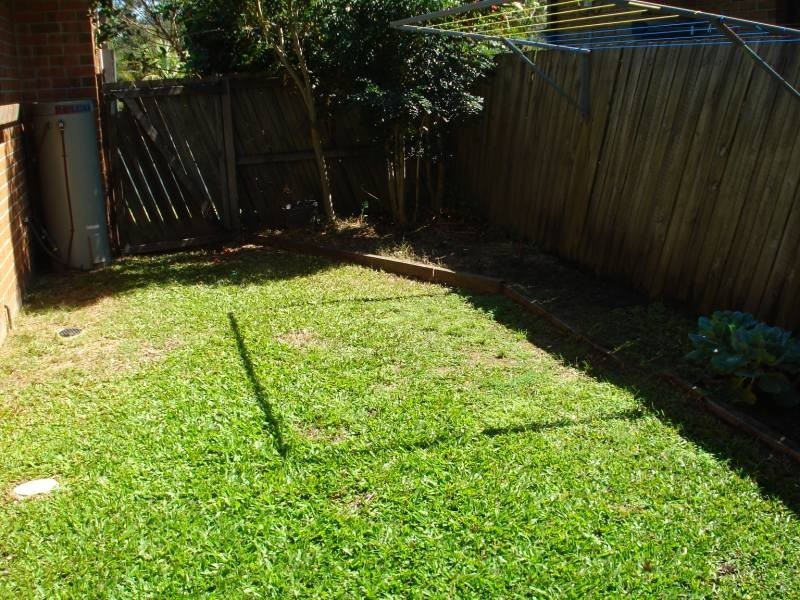 1/23 Nina Parade, Arundel QLD 4214