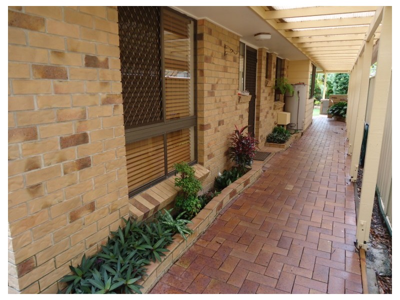 54 Victor Avenue, Paradise Point QLD 4216