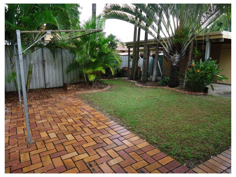 54 Victor Avenue, Paradise Point QLD 4216