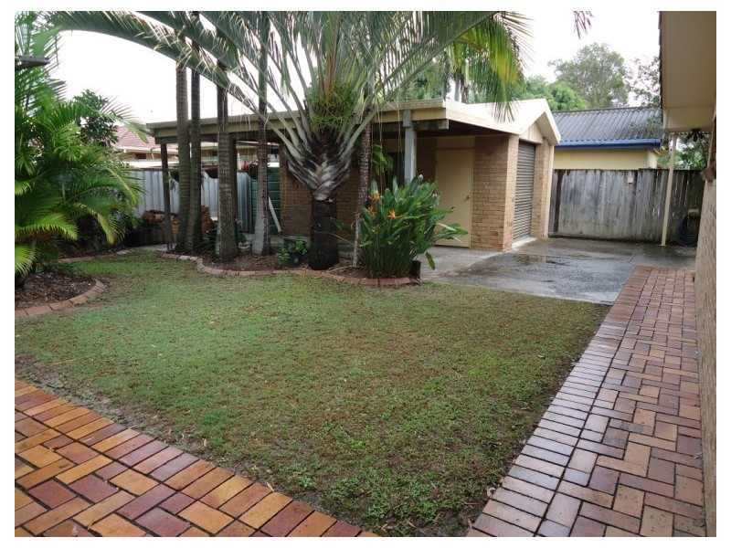 54 Victor Avenue, Paradise Point QLD 4216