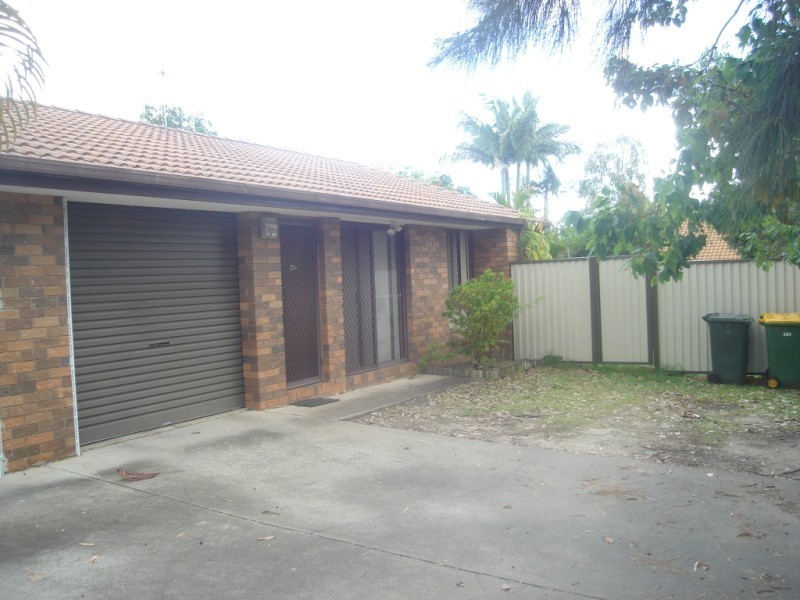 2/285 Government Road, Labrador QLD 4215