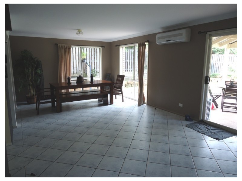 16 Brittany Drive, Oxenford QLD 4210