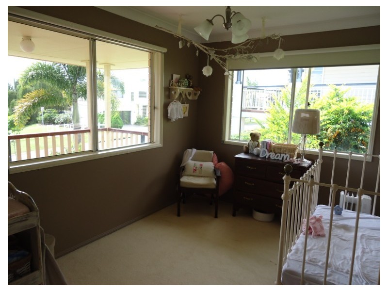 16 Brittany Drive, Oxenford QLD 4210