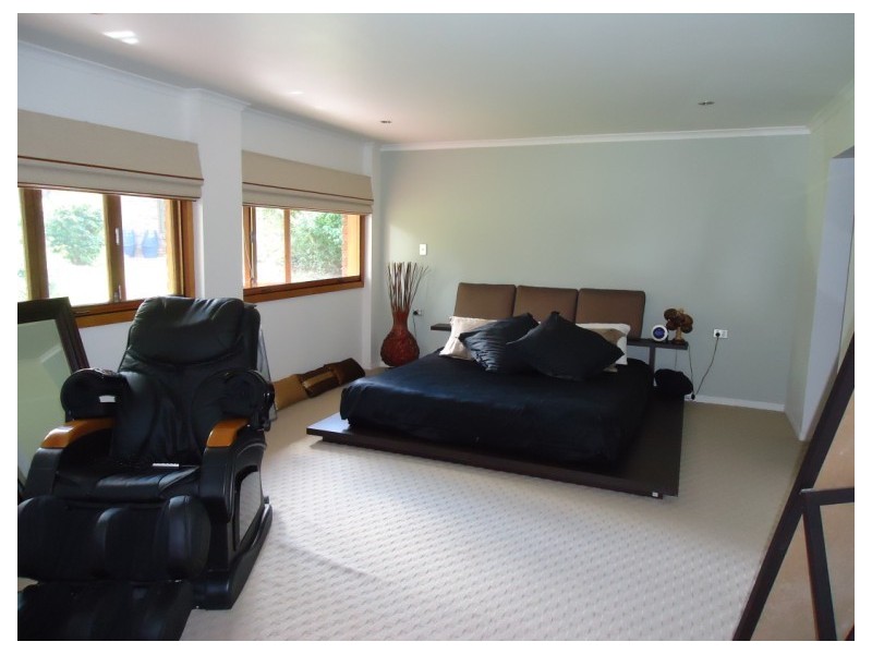 6 Derwent Avenue, Helensvale QLD 4212