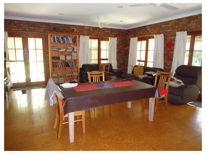 6 Derwent Avenue, Helensvale QLD 4212