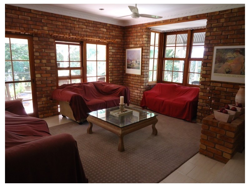 6 Derwent Avenue, Helensvale QLD 4212