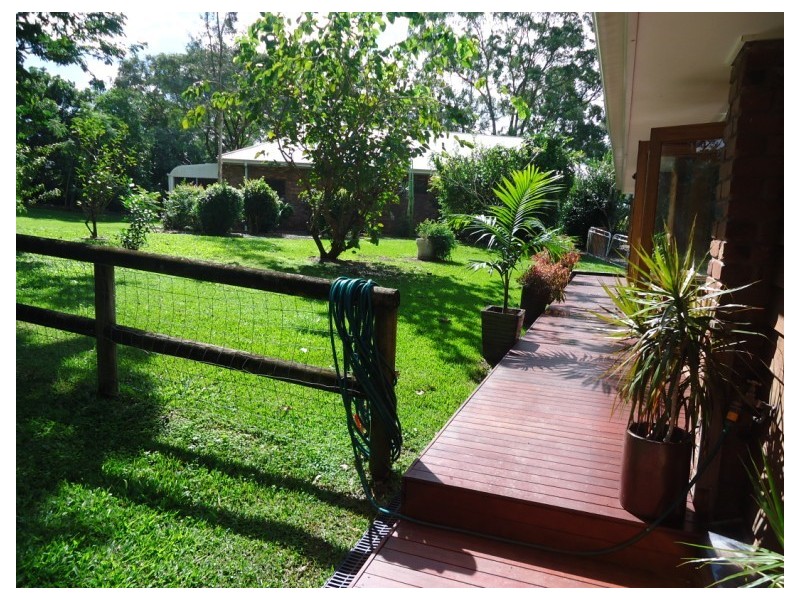 6 Derwent Avenue, Helensvale QLD 4212