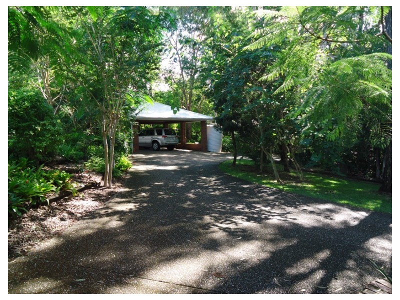 6 Derwent Avenue, Helensvale QLD 4212